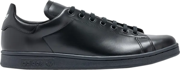 Кроссовки Adidas Dover Street Market x Stan Smith 'Triple Black', черный 
Кроссовки Adidas Dover Street Market x Stan Smith 'Triple Black', черный