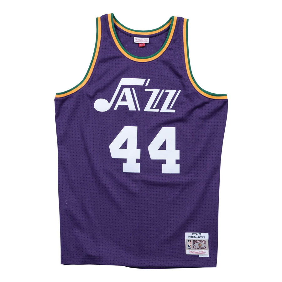 Джерси Mitchell & Ness NBA Swingman Jersey New Orleans Jazz Road 1974-75 Pete Maravich 'Purple', фиолетовый
Джерси Mitchell & Ness NBA Swingman Jersey New Orleans Jazz Road 1974-75 Pete Maravich 'Purple', фиолетовый