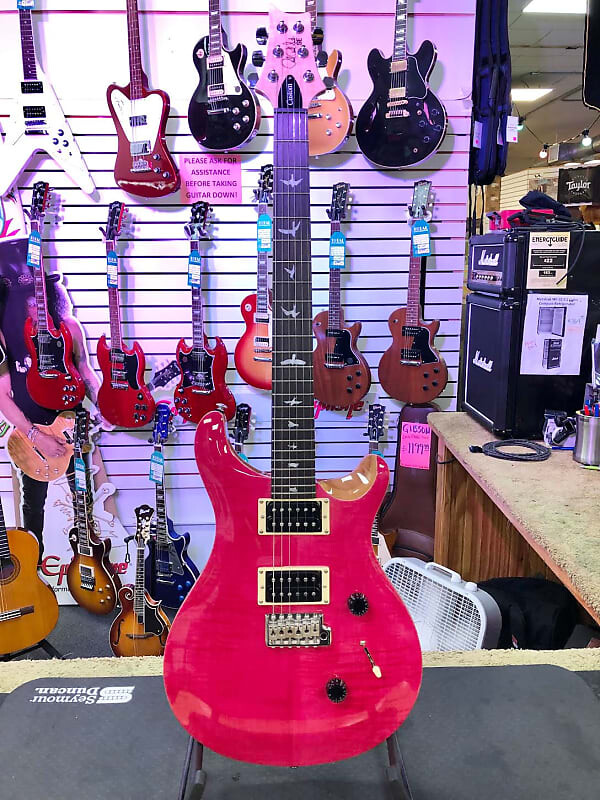 Электрогитара Paul Reed Smith SE Custom 24, розовый
Электрогитара Paul Reed Smith SE Custom 24, розовый