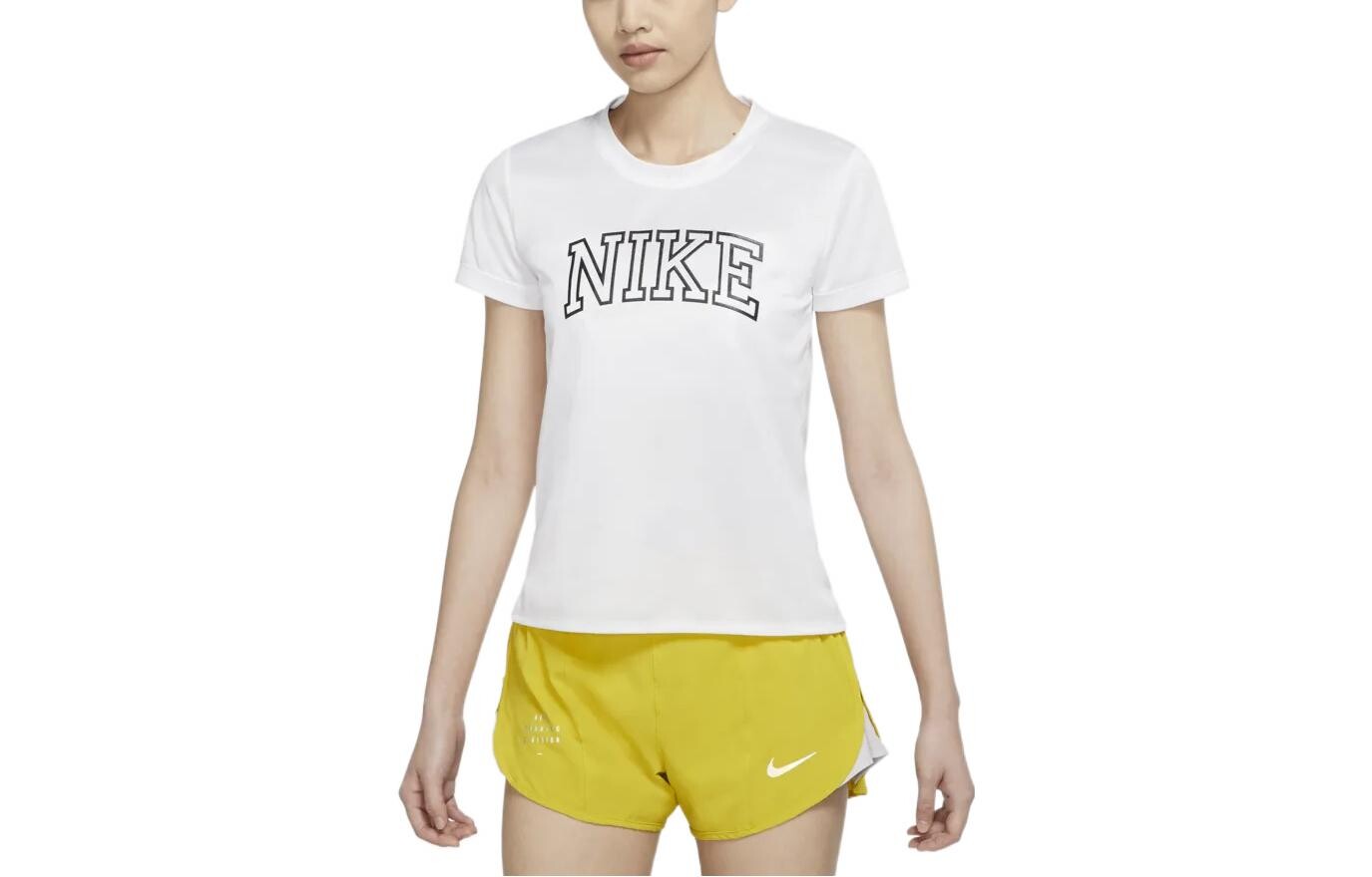 Футболка женская белая Nike 
Футболка женская белая Nike