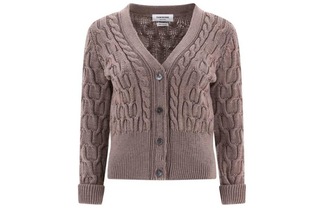Кардиган с V-образным вырезом и ажурным переплетением THOM BROWNE, Коричневый
Кардиган с V-образным вырезом и ажурным переплетением THOM BROWNE, Коричневый