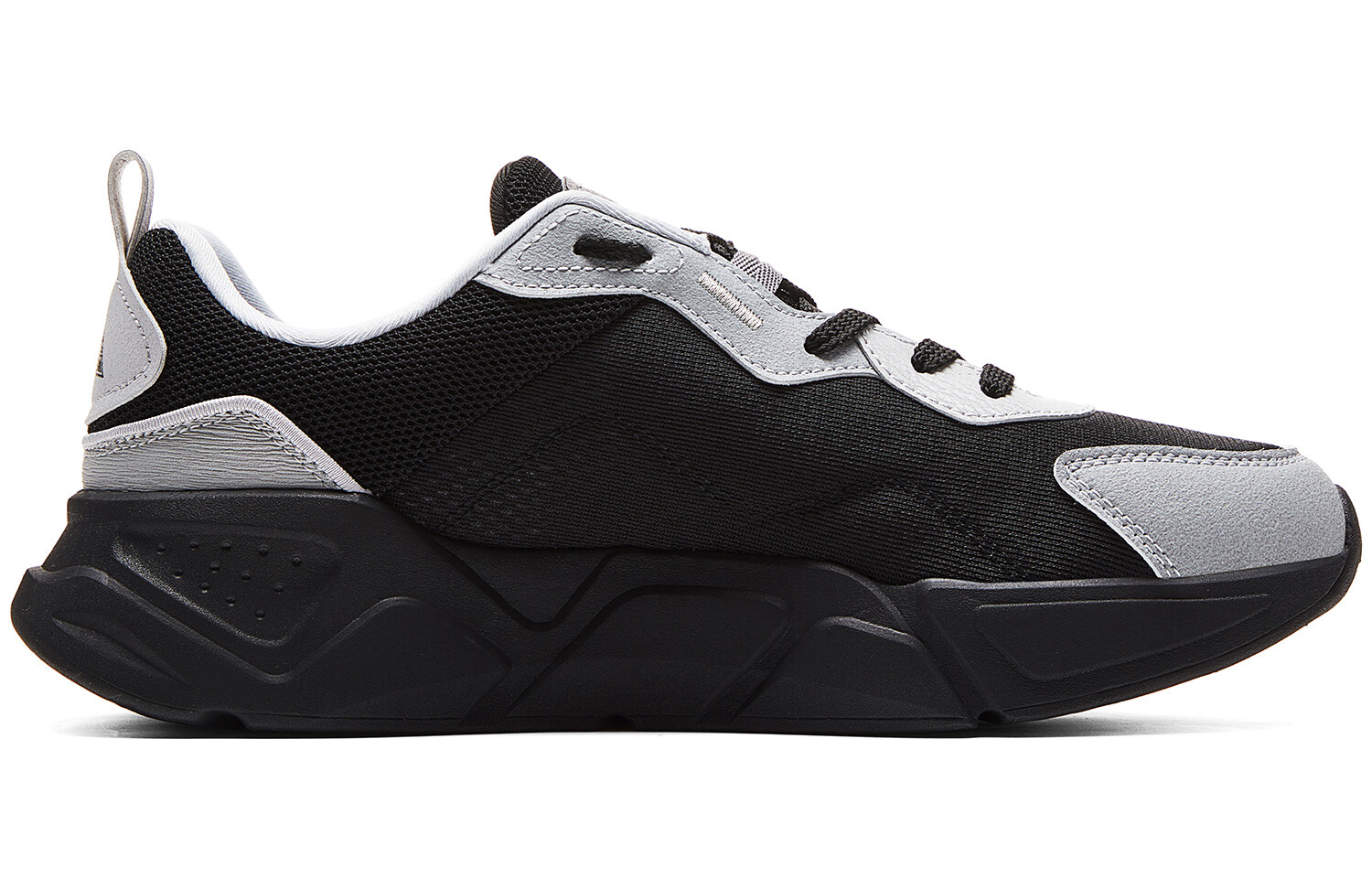 Кроссовки PEAK Lifestyle Shoes Men Low-top Grey/black, серый/черный
Кроссовки PEAK Lifestyle Shoes Men Low-top Grey/black, серый/черный