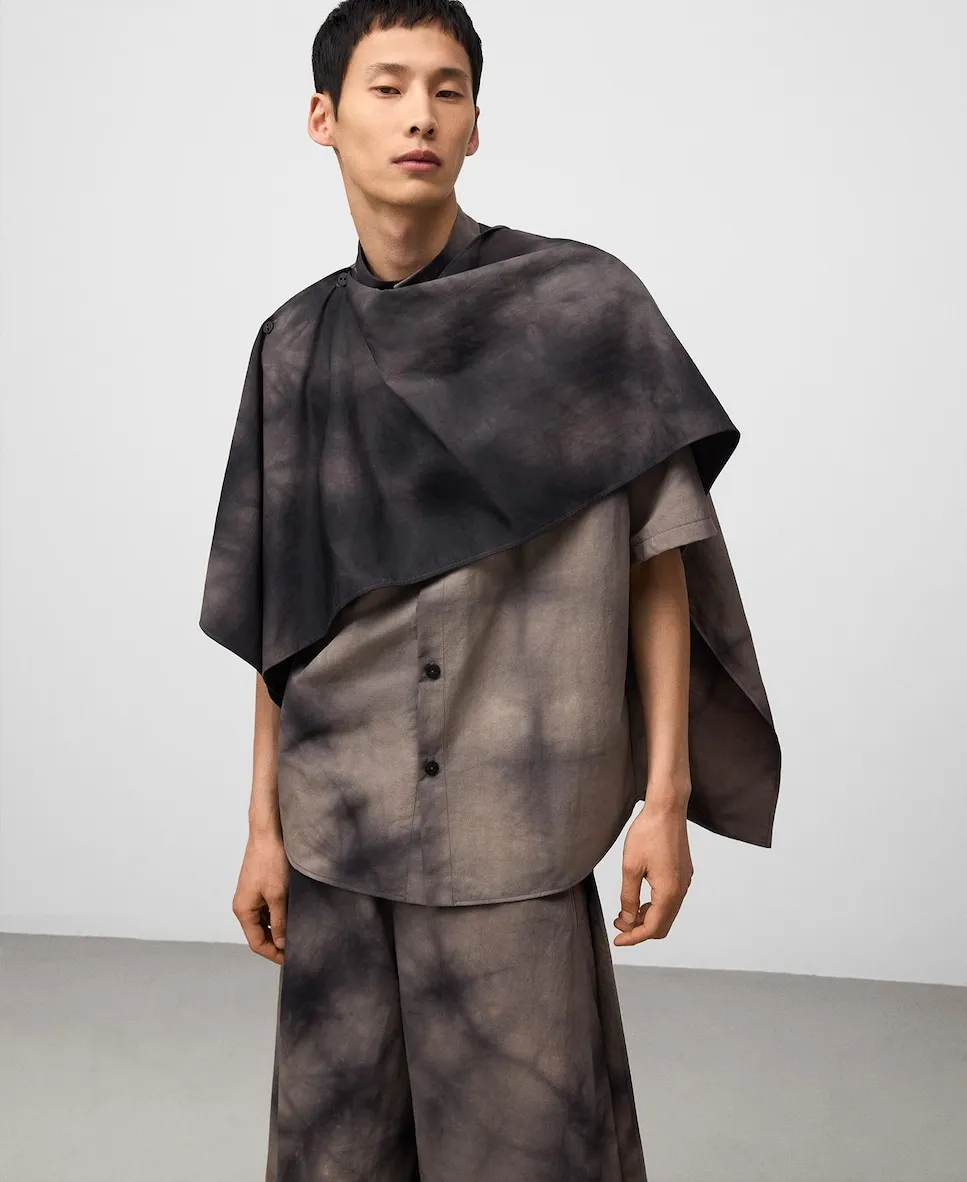 Мужская рубашка тай-дай с жилетом Adolfo Dominguez, бежевый 
Мужская рубашка тай-дай с жилетом Adolfo Dominguez, бежевый