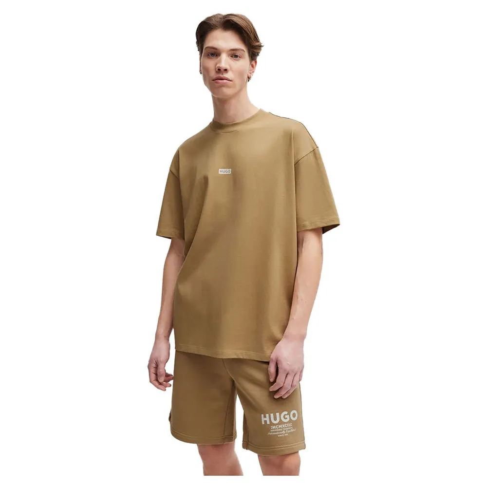 Футболка HUGO Nalono 10250555 BLUE, коричневый
Футболка HUGO Nalono 10250555 BLUE, коричневый