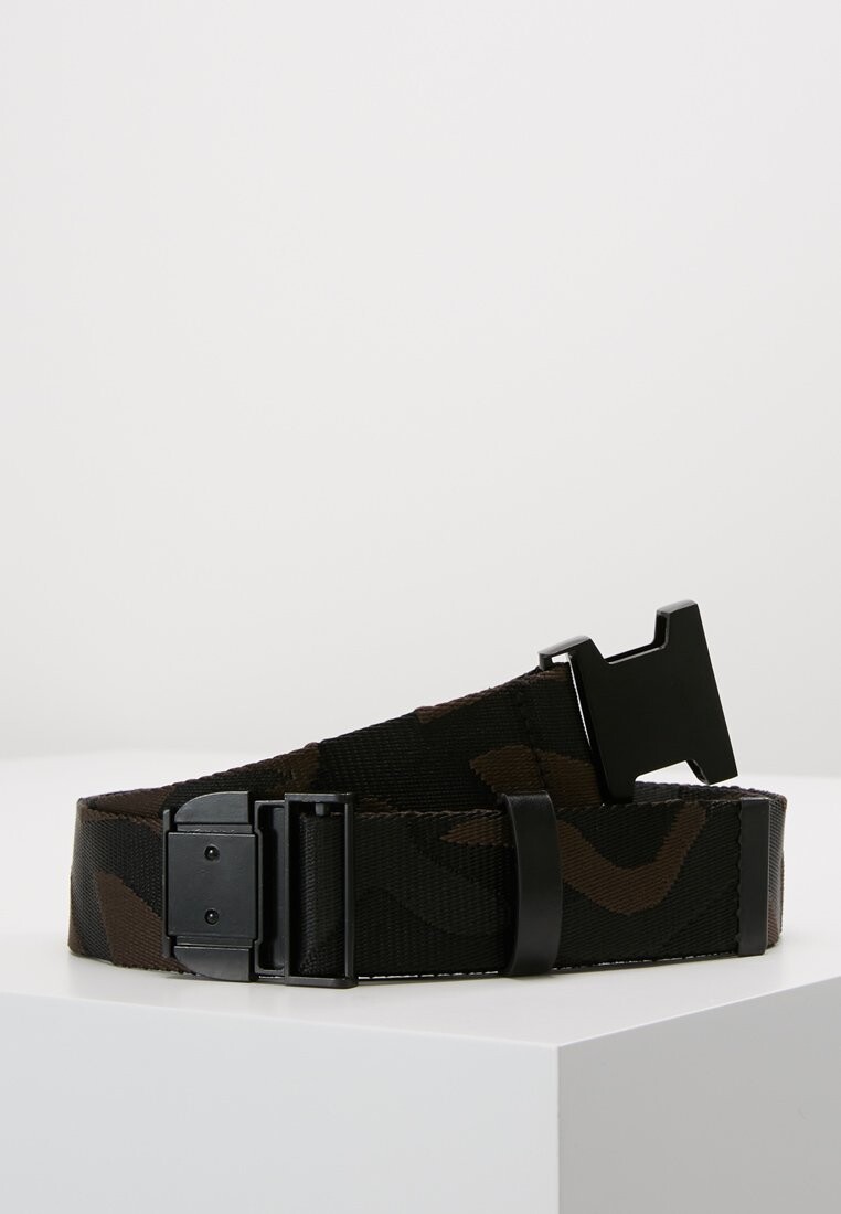 Ремень JAQUARD CAMO BELT Urban Classics, цвет black/brown
Ремень JAQUARD CAMO BELT Urban Classics, цвет black/brown
