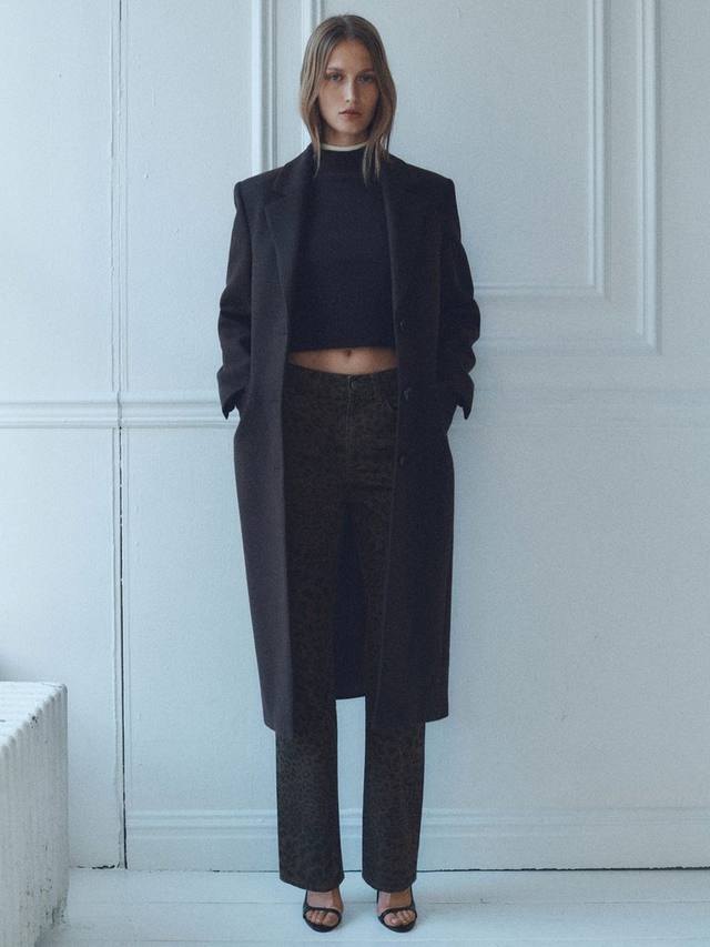 Джинсы leonie с животным принтом Mango, темно-коричневый
Джинсы leonie с животным принтом Mango, темно-коричневый