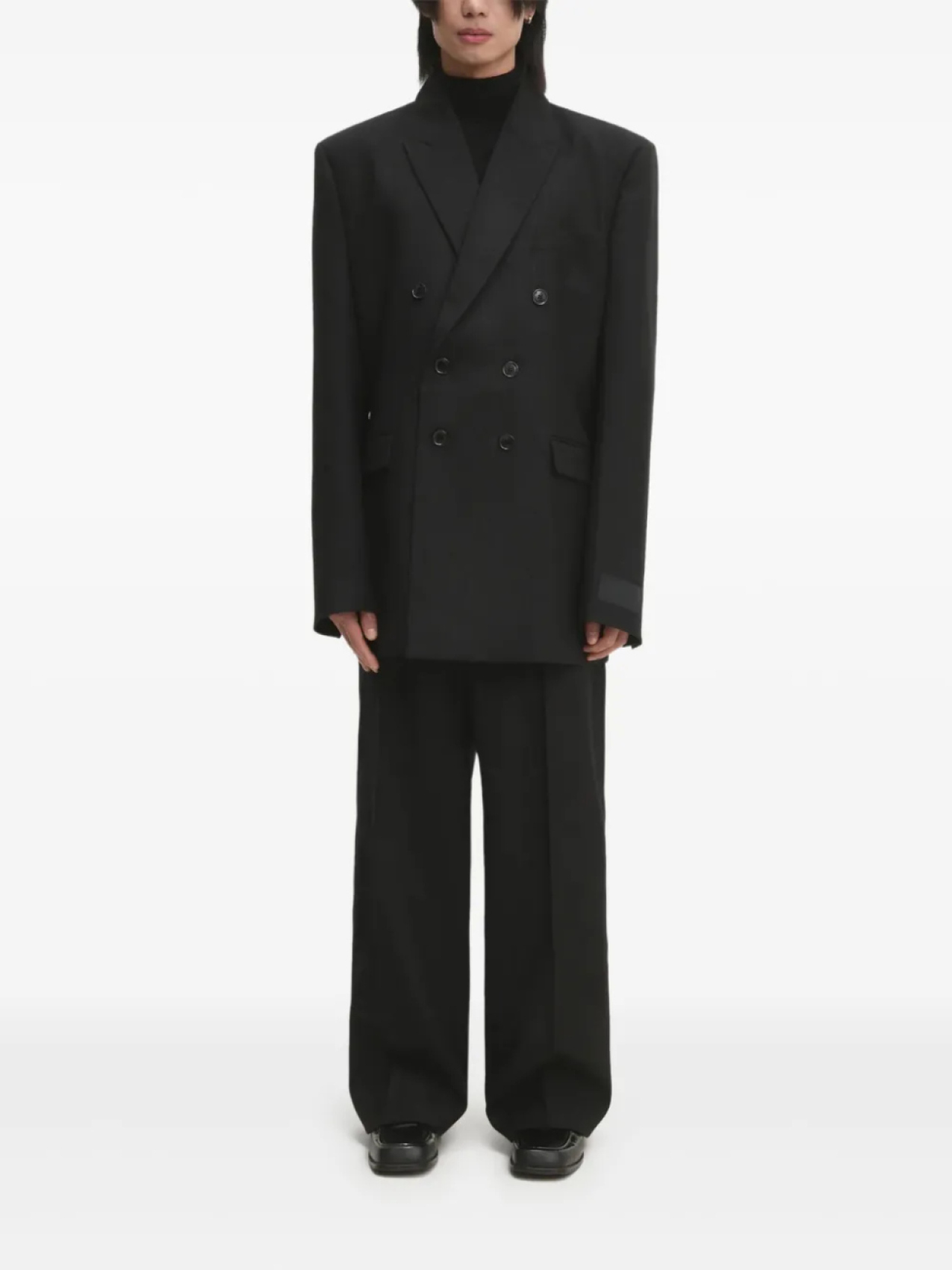 Брюки в тонкую полоску VETEMENTS, черный
Брюки в тонкую полоску VETEMENTS, черный