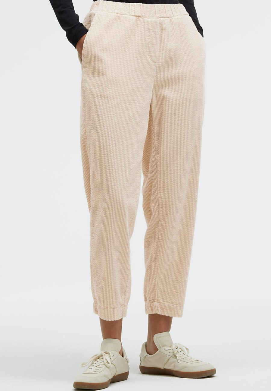 Брюки SENSES.THE LABEL CORDHOSE PU:NE IM STIL, Bleached Sand/Sand
Брюки SENSES.THE LABEL CORDHOSE PU:NE IM STIL, Bleached Sand/Sand