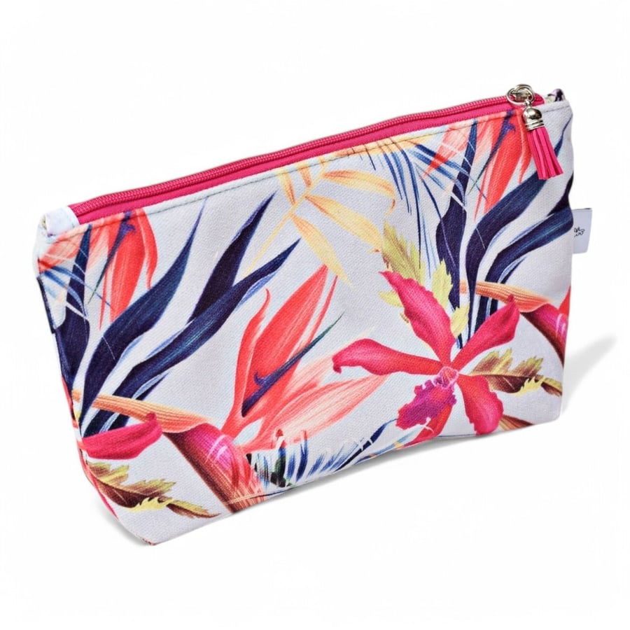 Женская косметичка, кошелек-органайзер, чехол, косметичка, бархат, цветы, стрелиция Uszyciuch
Женская косметичка, кошелек-органайзер, чехол, косметичка, бархат, цветы, стрелиция Uszyciuch