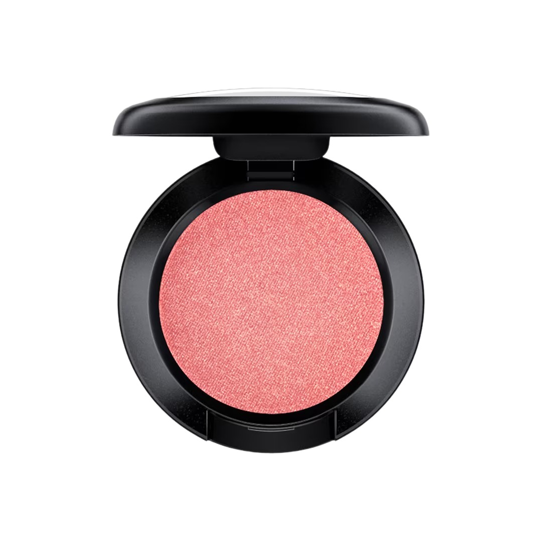 Тени для век MAC Satin, in living pink, 1,5 г
Тени для век MAC Satin, in living pink, 1,5 г