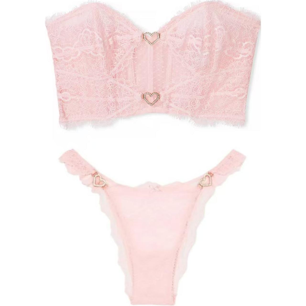 Victoria's Secret Женский комплект нижнего белья розовый
Victoria's Secret Женский комплект нижнего белья розовый