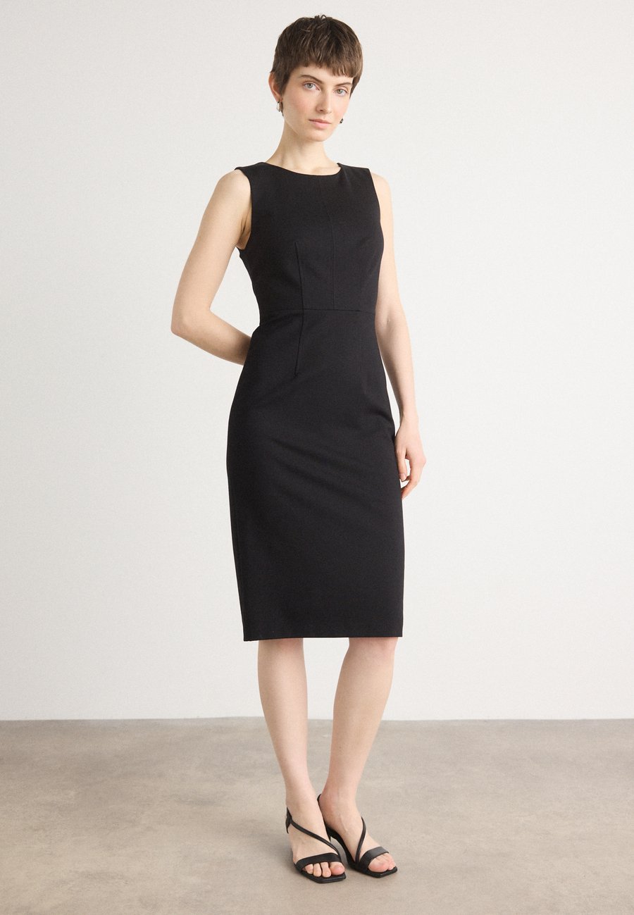 Платье MARCIANO BY GUESS ZIP MIDI DRESS, Black
Платье MARCIANO BY GUESS ZIP MIDI DRESS, Black