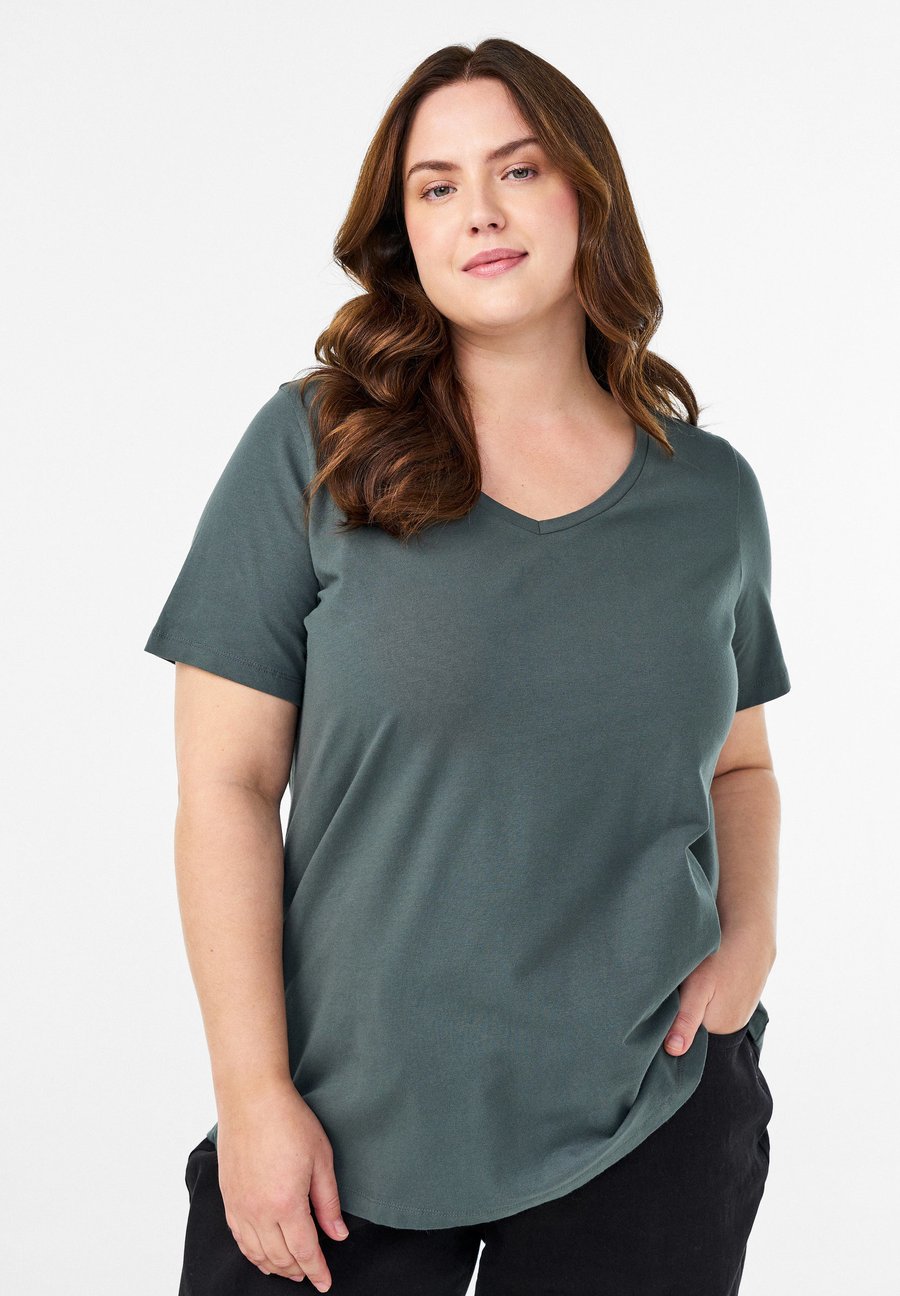 Футболка Zizzi Basic T-shirt, Urban Chic/Green, Зеленый, Футболка Zizzi Basic T-shirt, Urban Chic/Green
Футболка Zizzi Basic T-shirt, Urban Chic/Green, Зеленый, Футболка Zizzi Basic T-shirt, Urban Chic/Green