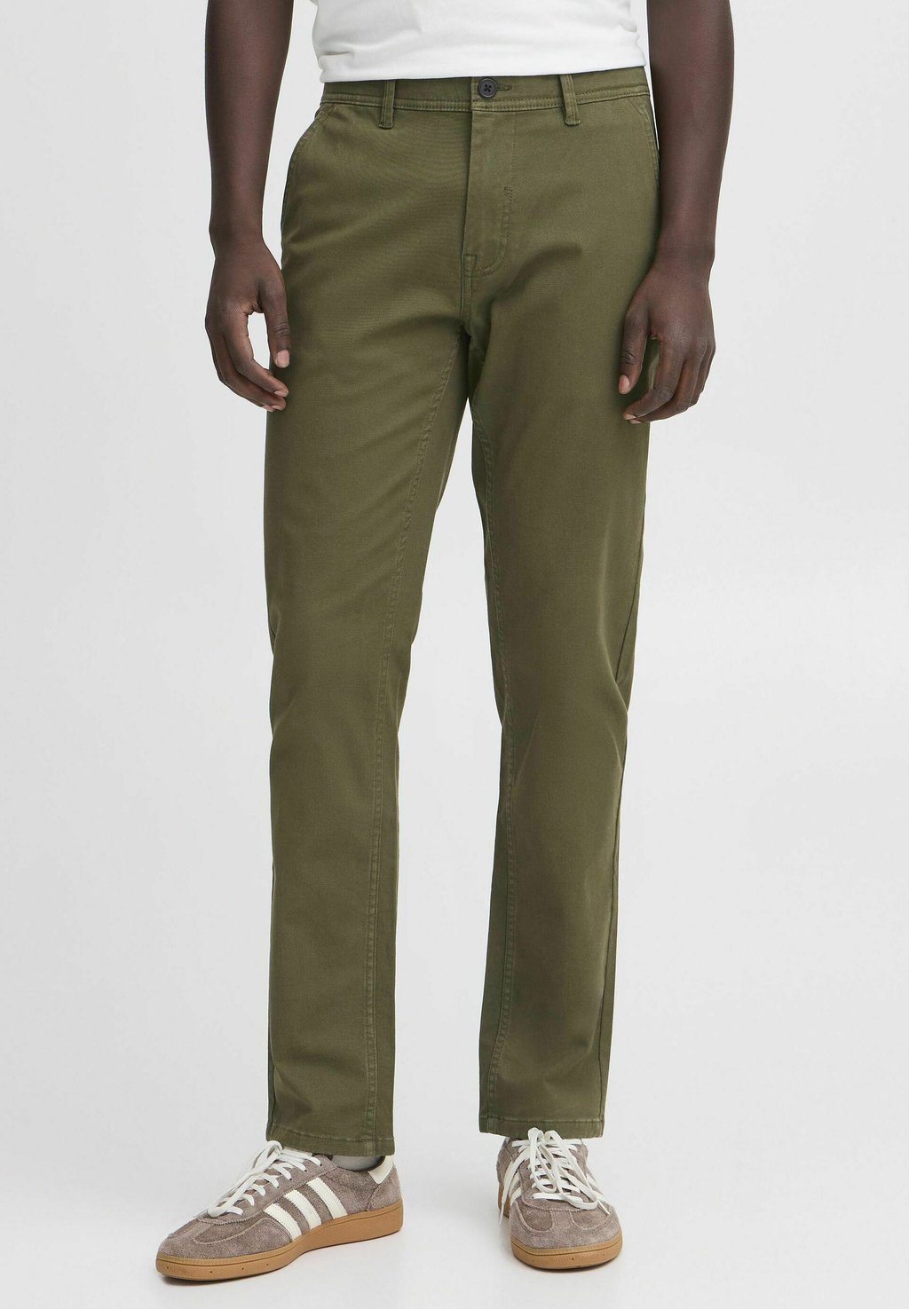 Чиносы BHEDNAN Blend, цвет Olive Night
Чиносы BHEDNAN Blend, цвет Olive Night