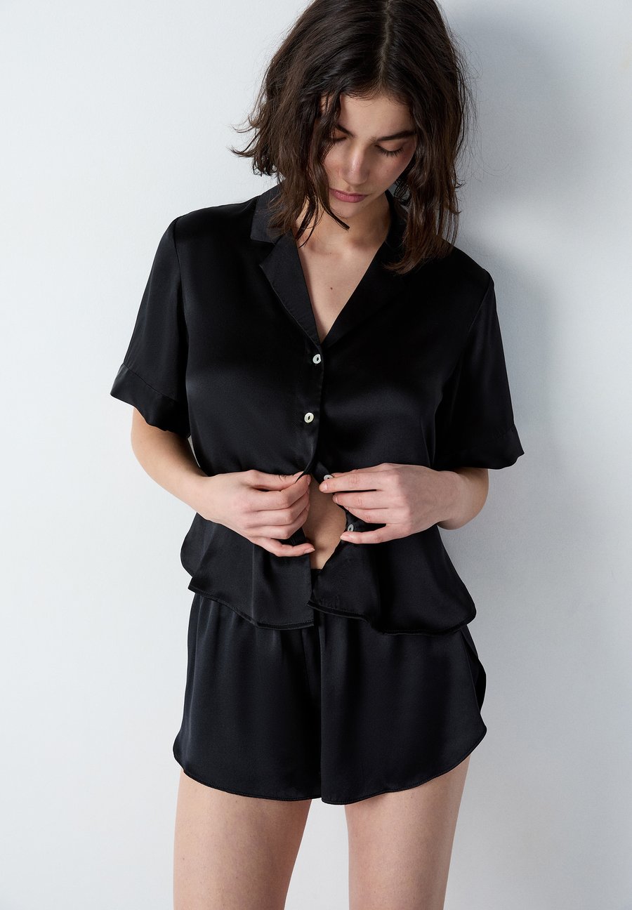 Пижамный топ Etam PEARLY, Black
Пижамный топ Etam PEARLY, Black