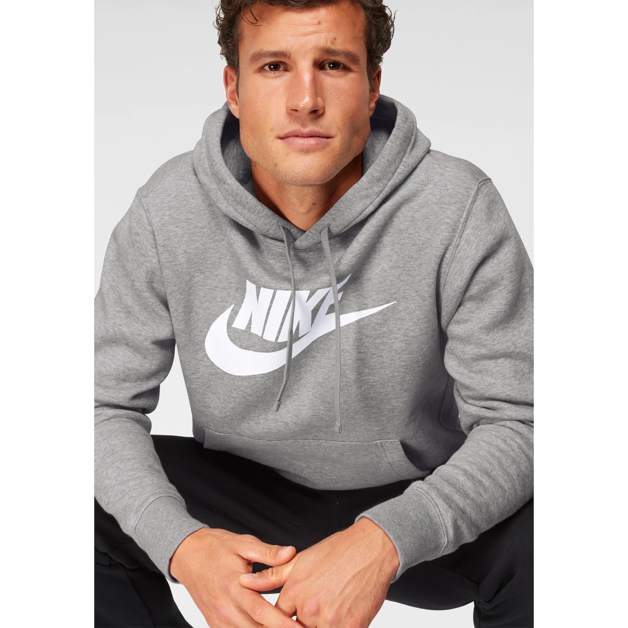 Толстовка с капюшоном Nike Sportswear "Club Fleece Men's Graphic Pullover Hoodie", цвет морской волны
Толстовка с капюшоном Nike Sportswear "Club Fleece Men's Graphic Pullover Hoodie", цвет морской волны
