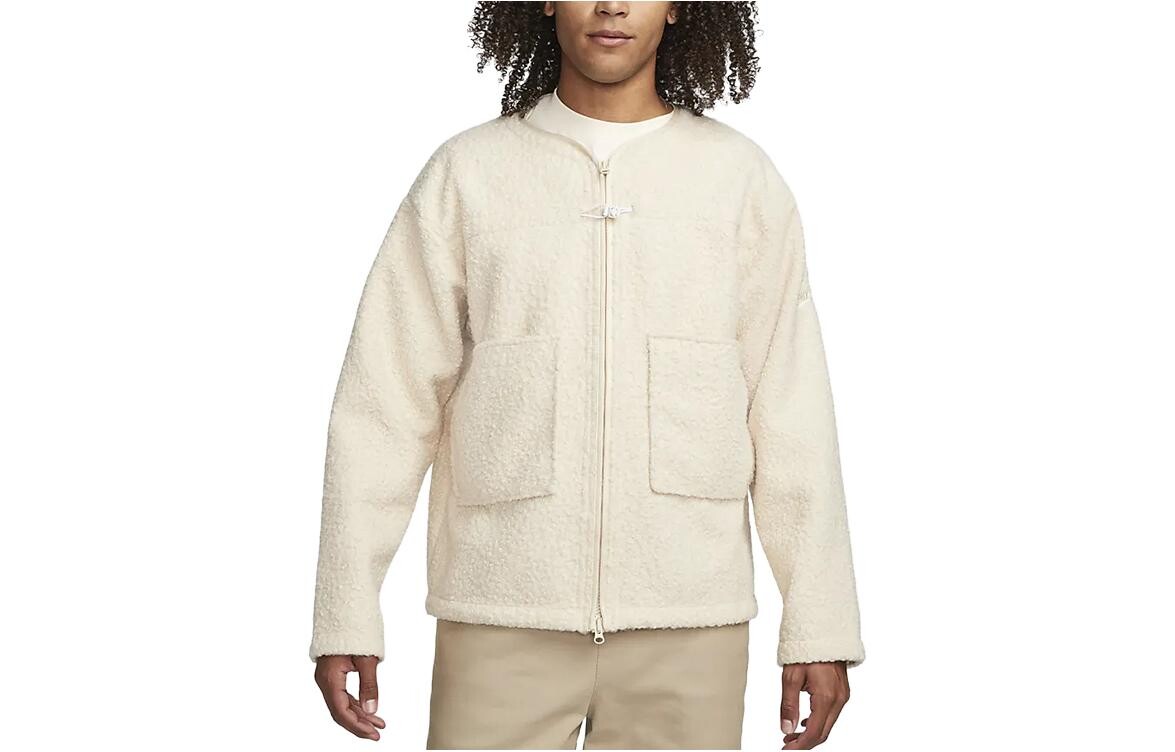 SPORTSWEAR TECH PACK бархатная куртка мужская белая Nike, белый
SPORTSWEAR TECH PACK бархатная куртка мужская белая Nike, белый