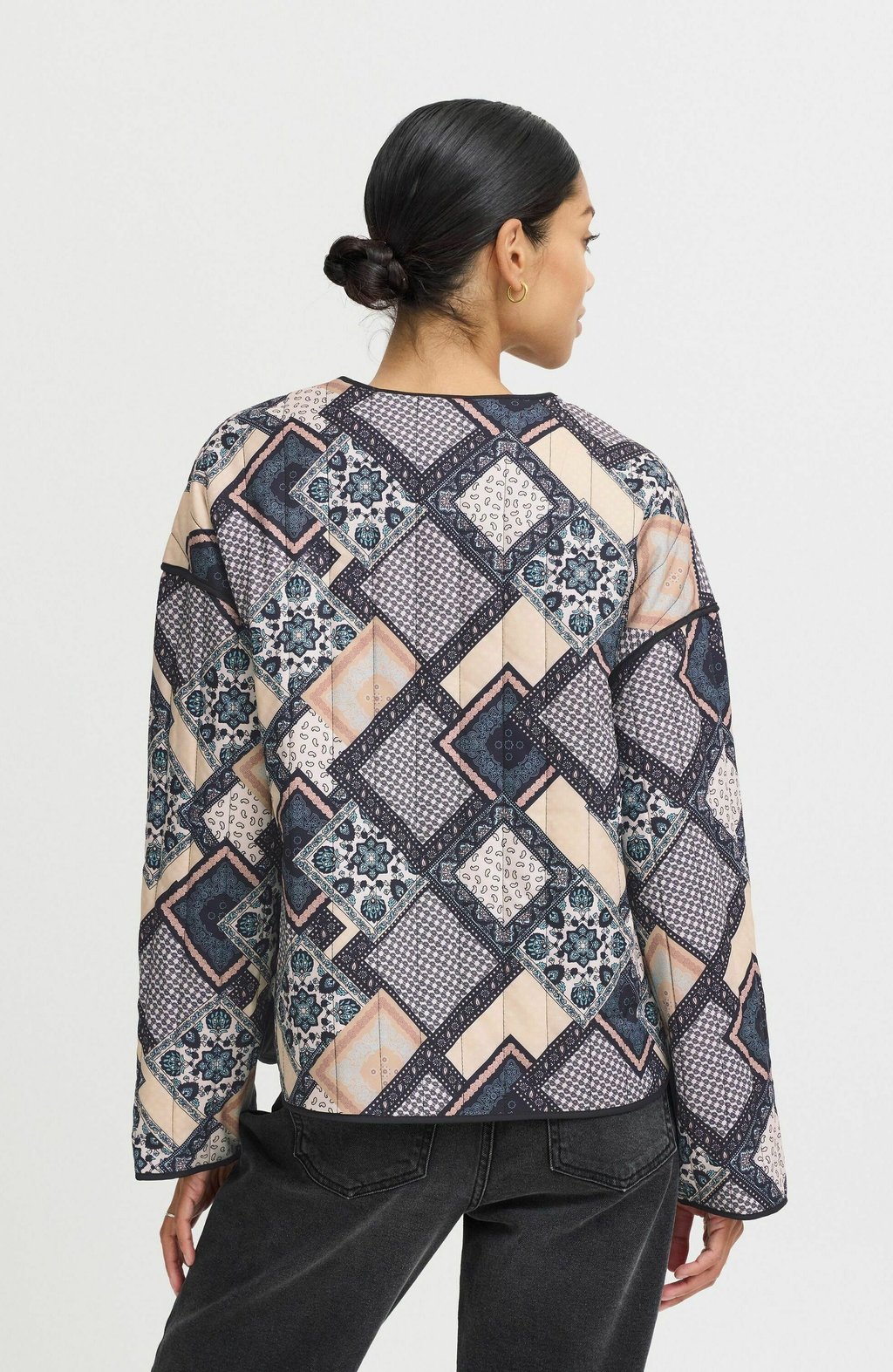 Легкая куртка DELIGHT b.young, синий
Легкая куртка DELIGHT b.young, синий