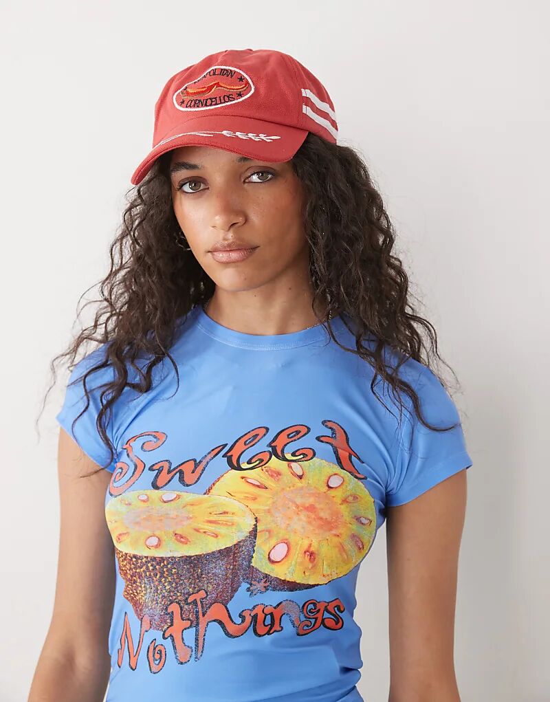 Детская футболка COLLUSION синего цвета с изображением сладких фруктов
Детская футболка COLLUSION синего цвета с изображением сладких фруктов