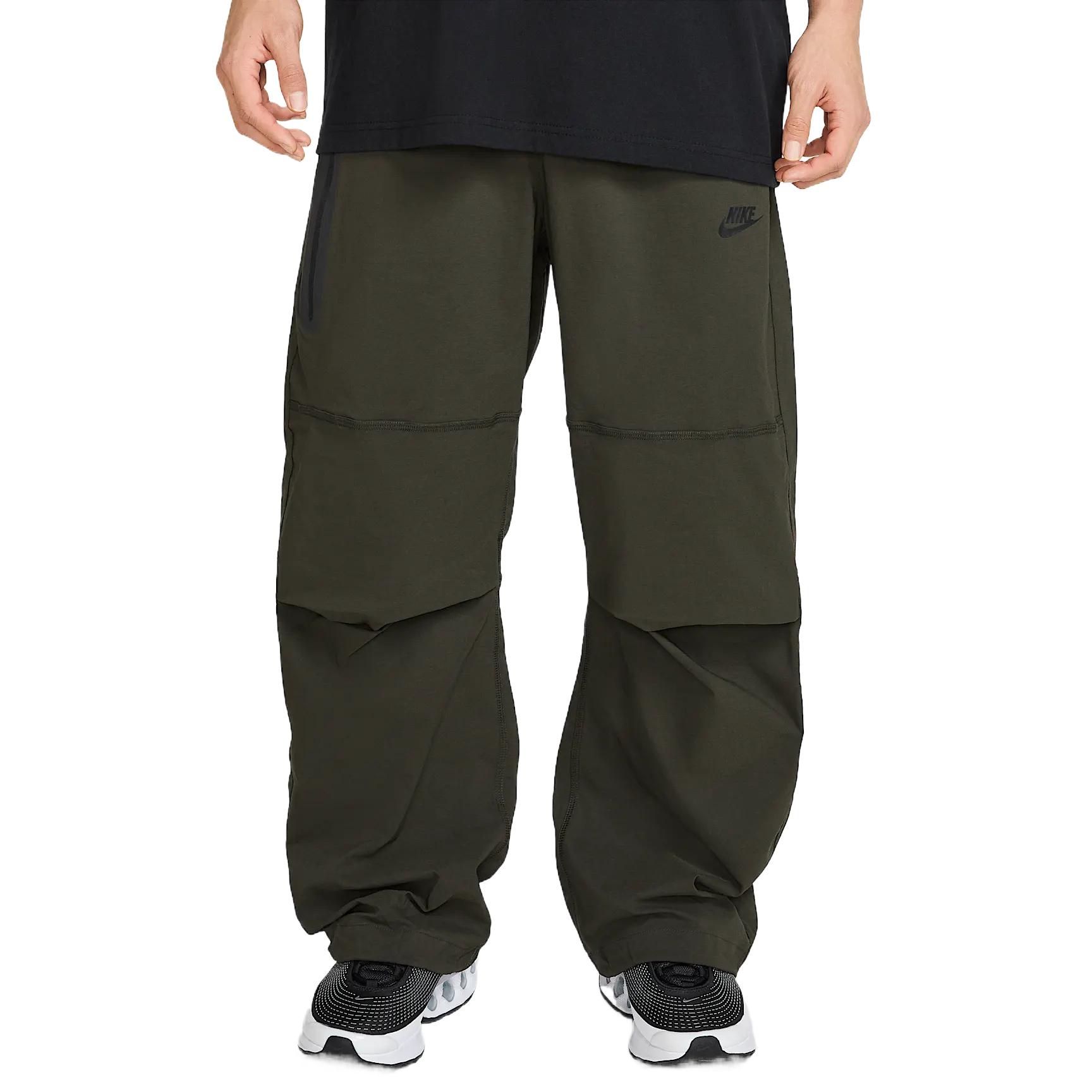 Мужские брюки Tech Woven Oversized Nike, черный
Мужские брюки Tech Woven Oversized Nike, черный