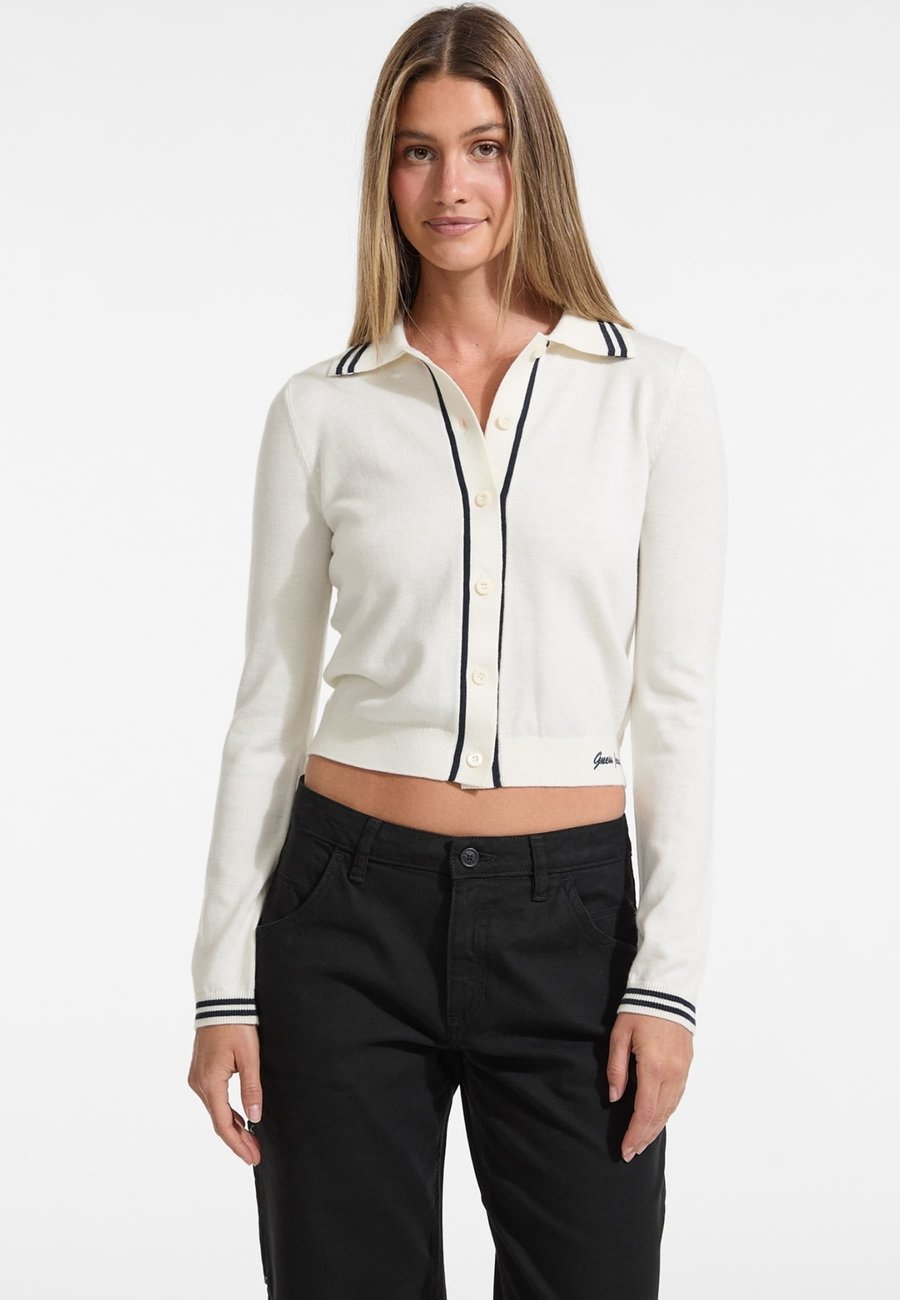 Кардиган Guess Jeans LOGOSTICKEREI, Weiß/White
Кардиган Guess Jeans LOGOSTICKEREI, Weiß/White