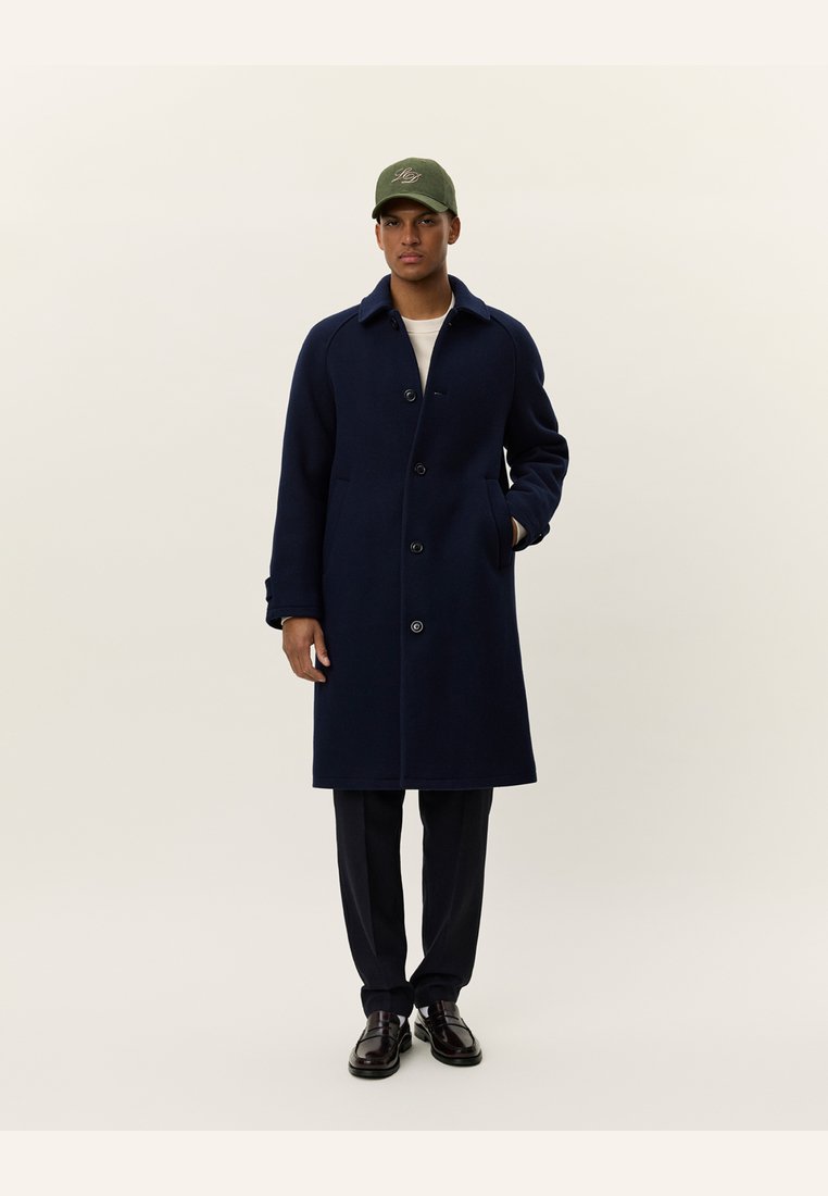 Пальто Les Deux MICHAEL SOLID COAT, Dark Navy/Dark Blue
Пальто Les Deux MICHAEL SOLID COAT, Dark Navy/Dark Blue