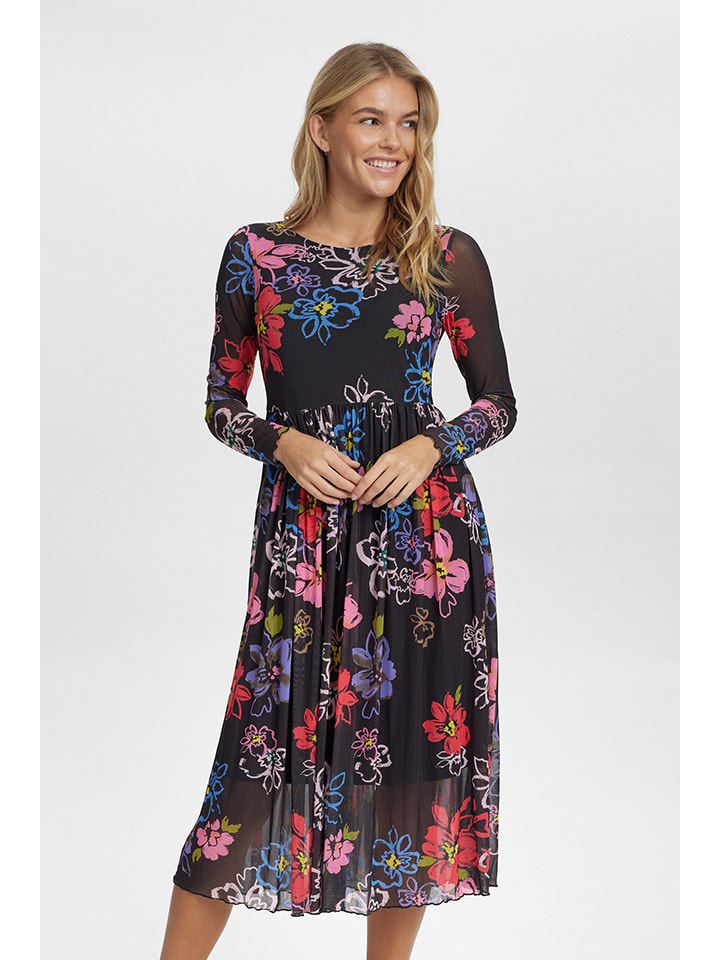 Платье NÜMPH, цвет schwarz/bunt
Платье NÜMPH, цвет schwarz/bunt