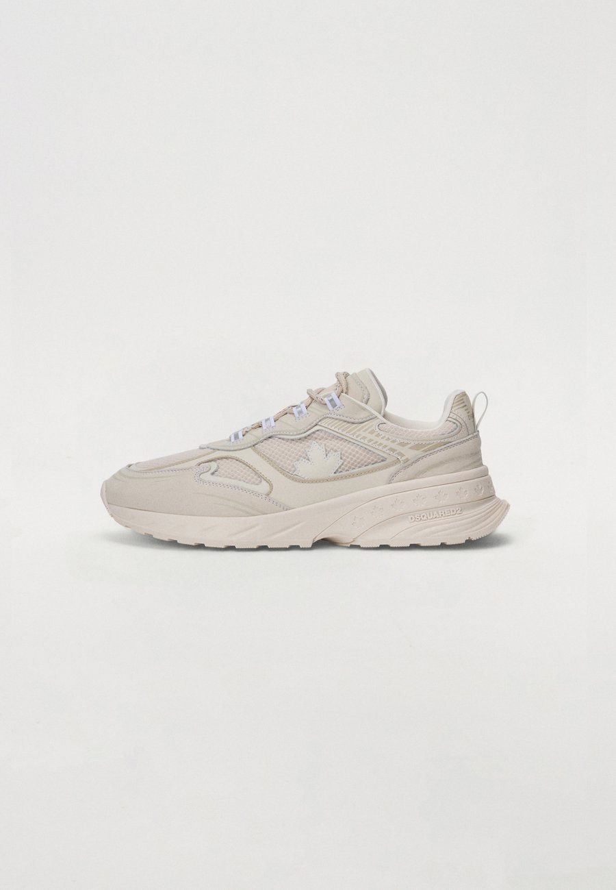 Кроссовки Dsquared2 Trainers, Off White/Off-White
Кроссовки Dsquared2 Trainers, Off White/Off-White