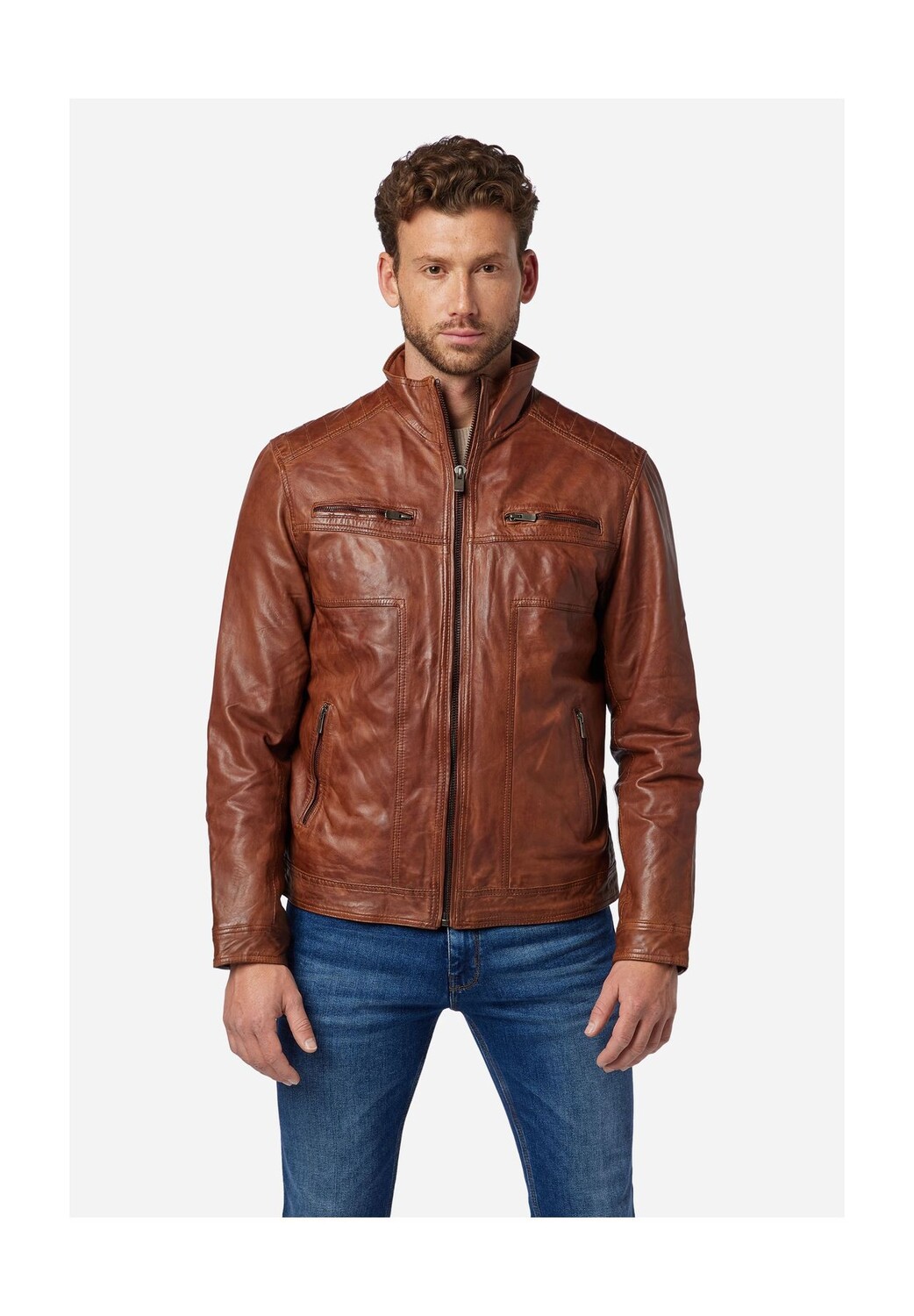 Кожаная мужская куртка Альберт - классический фасон с воротником стойкой RICANO, цвет Cognac
Кожаная мужская куртка Альберт - классический фасон с воротником стойкой RICANO, цвет Cognac
