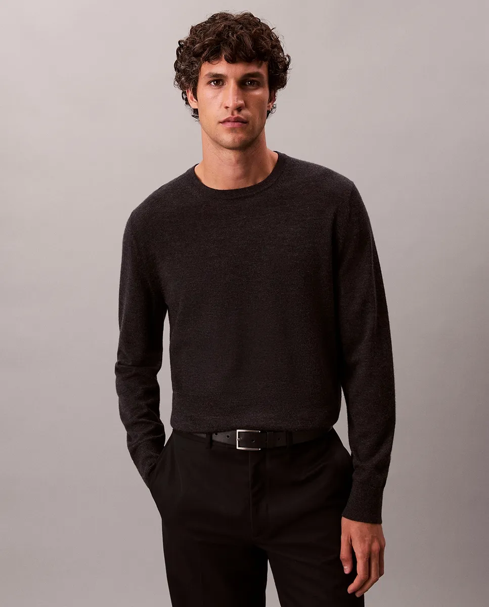 Мужской джемпер с вышитым логотипом Calvin Klein, темно-серый
Мужской джемпер с вышитым логотипом Calvin Klein, темно-серый