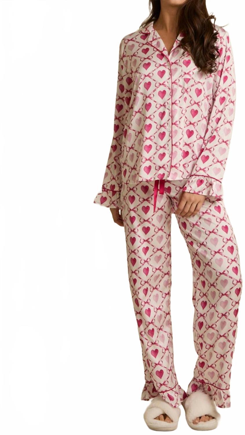 Пижама с принтом сердечек в розово-белом цвете FANTASTIC FAWN
Пижама с принтом сердечек в розово-белом цвете FANTASTIC FAWN