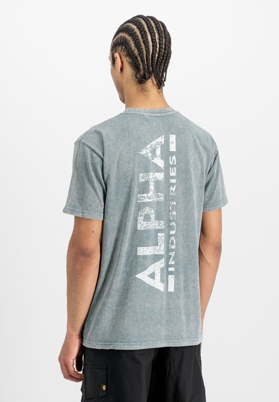 Футболка Alpha Industries VINTAGE BACKPRINT , Denim Blue/Blue, Синий, Футболка Alpha Industries VINTAGE BACKPRINT , Denim Blue/Blue
Футболка Alpha Industries VINTAGE BACKPRINT , Denim Blue/Blue, Синий, Футболка Alpha Industries VINTAGE BACKPRINT , Denim Blue/Blue
