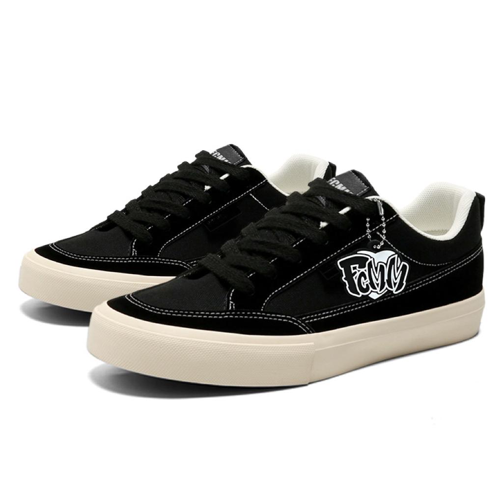 Низкие мужские кроссовки FCMM, Black
Низкие мужские кроссовки FCMM, Black