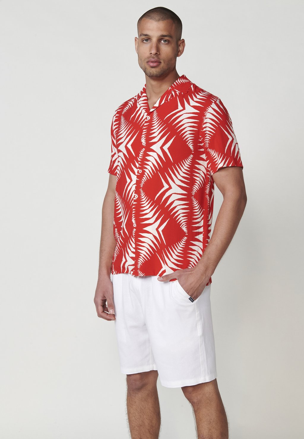 Рубашка SHORT-SLEEVED Koroshi, красный
Рубашка SHORT-SLEEVED Koroshi, красный