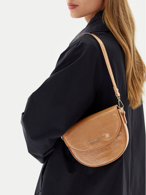 Сумка CEO-ZOE-S23806 Nine West, бежевый
Сумка CEO-ZOE-S23806 Nine West, бежевый