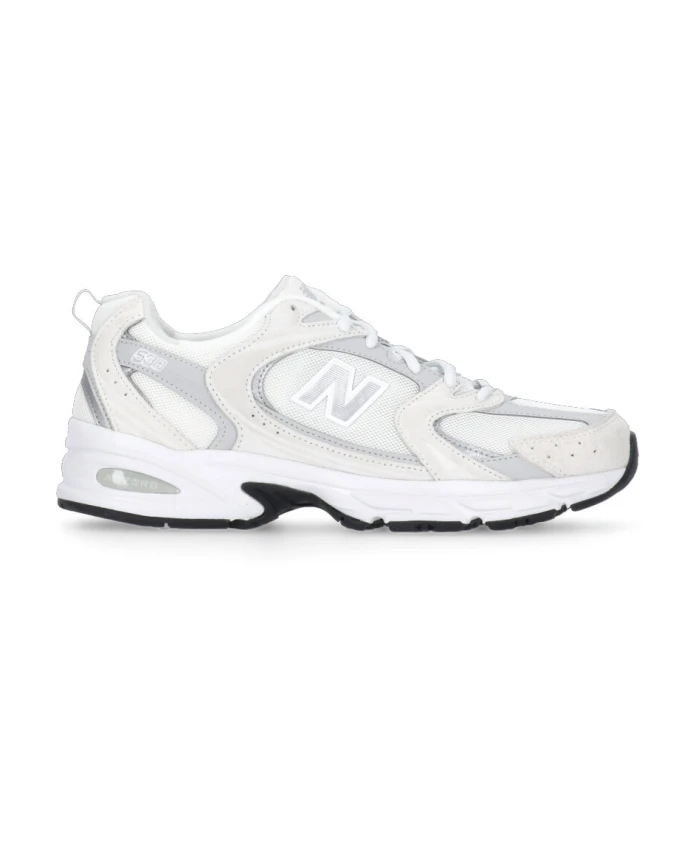 Белые кроссовки из технологичной ткани с закругленным носком New Balance, белый
Белые кроссовки из технологичной ткани с закругленным носком New Balance, белый