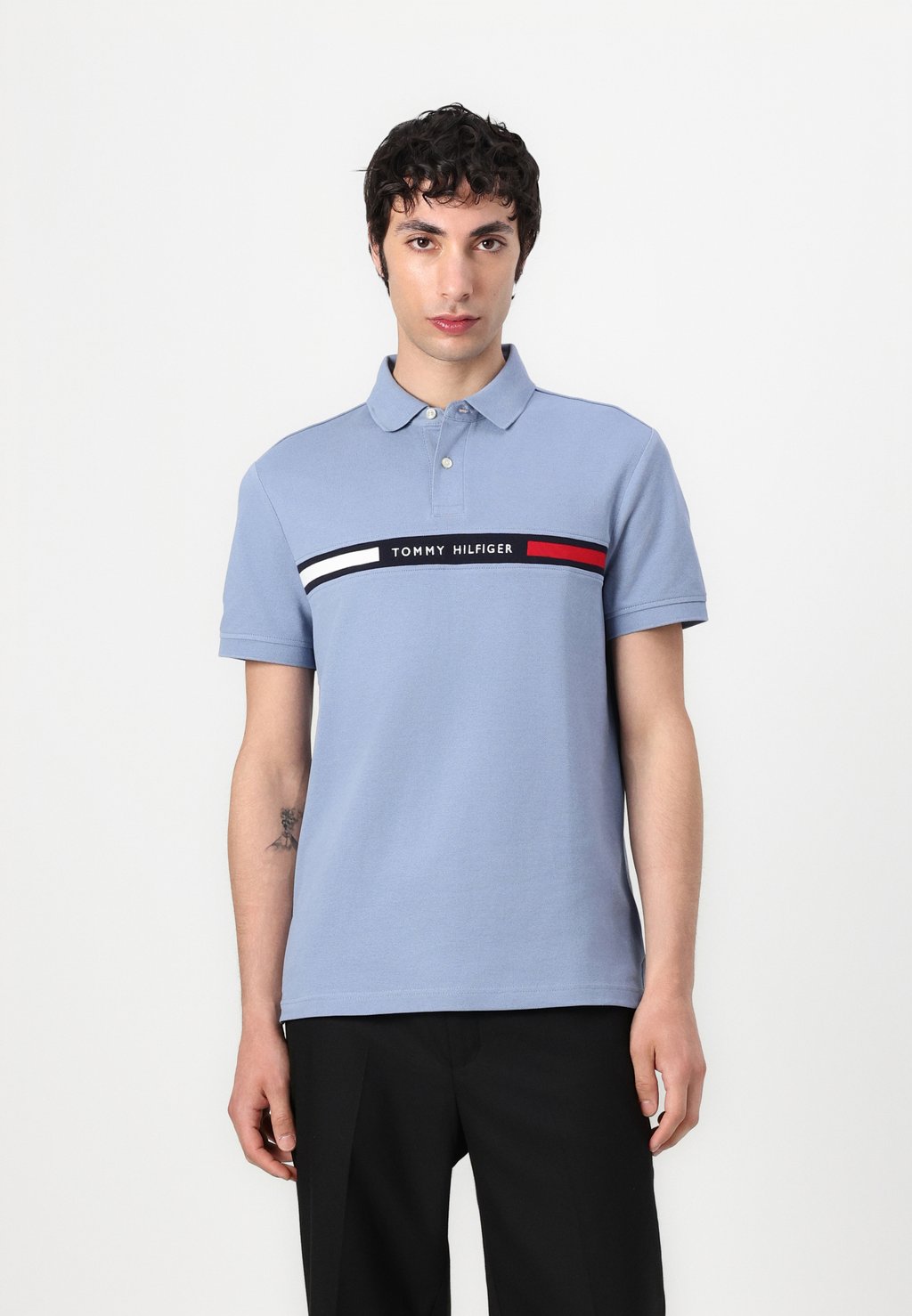 Поло CHEST INSERT Tommy Hilfiger, синий
Поло CHEST INSERT Tommy Hilfiger, синий