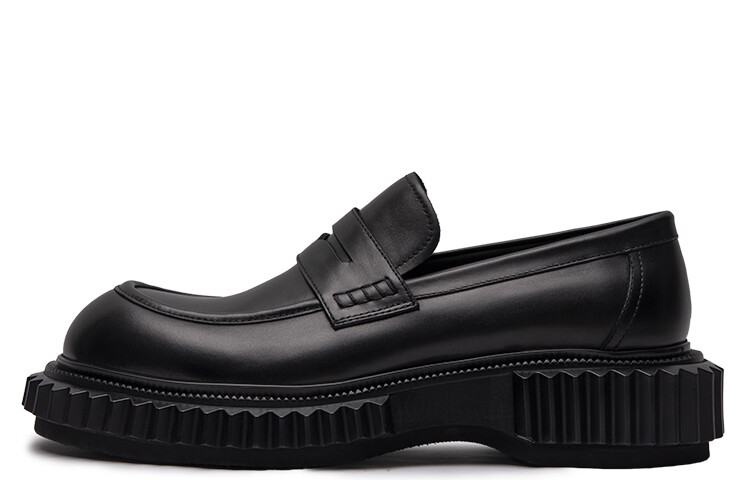 Лоферы мужские черный Viplander
Лоферы мужские черный Viplander