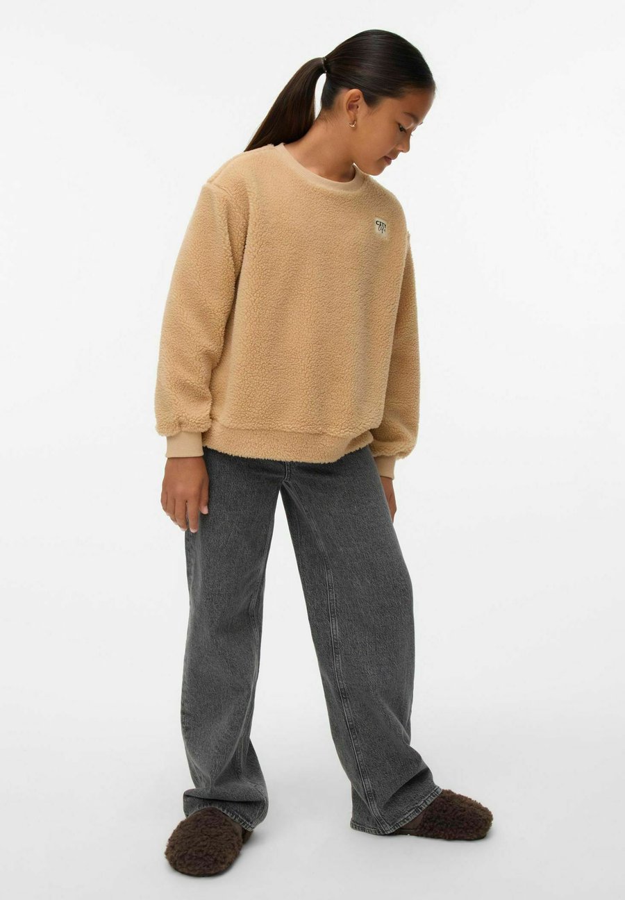Джемпер VERO MODA Girl VMHANNAH, Silver Mink/Sand
Джемпер VERO MODA Girl VMHANNAH, Silver Mink/Sand