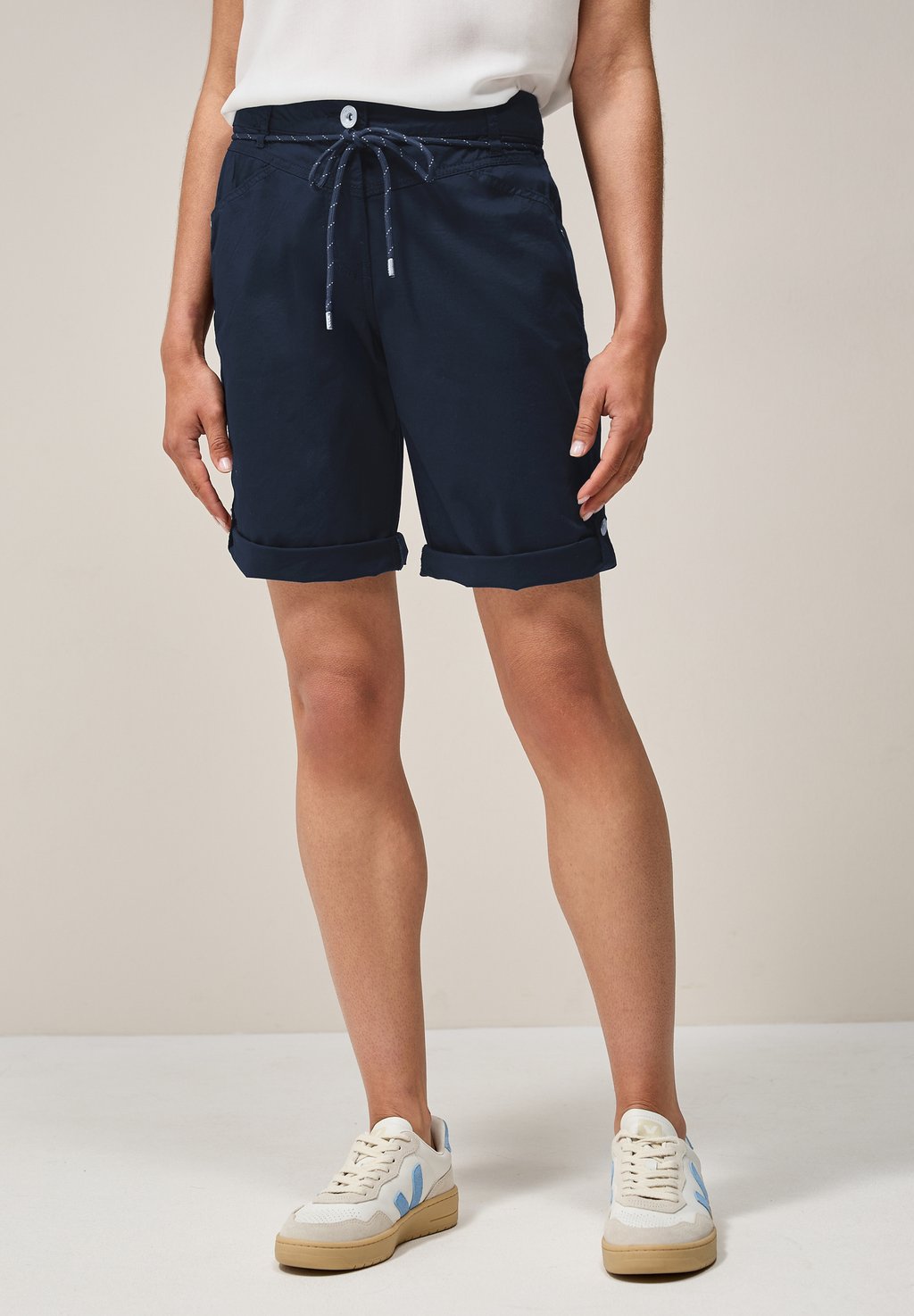 Шорты MIT TUNNELZUG Cecil, темно-синий
Шорты MIT TUNNELZUG Cecil, темно-синий