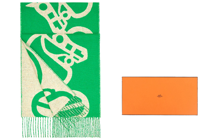 HERMES Шарф унисекс, Box Included
HERMES Шарф унисекс, Box Included