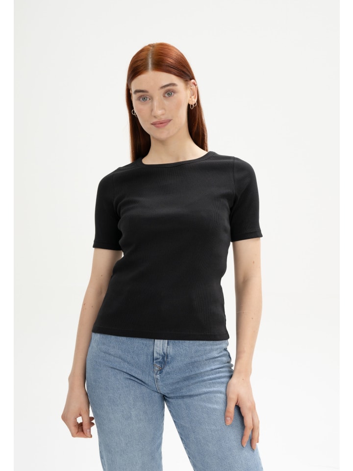 Рваная футболка JASLEEN MELA
Рваная футболка JASLEEN MELA