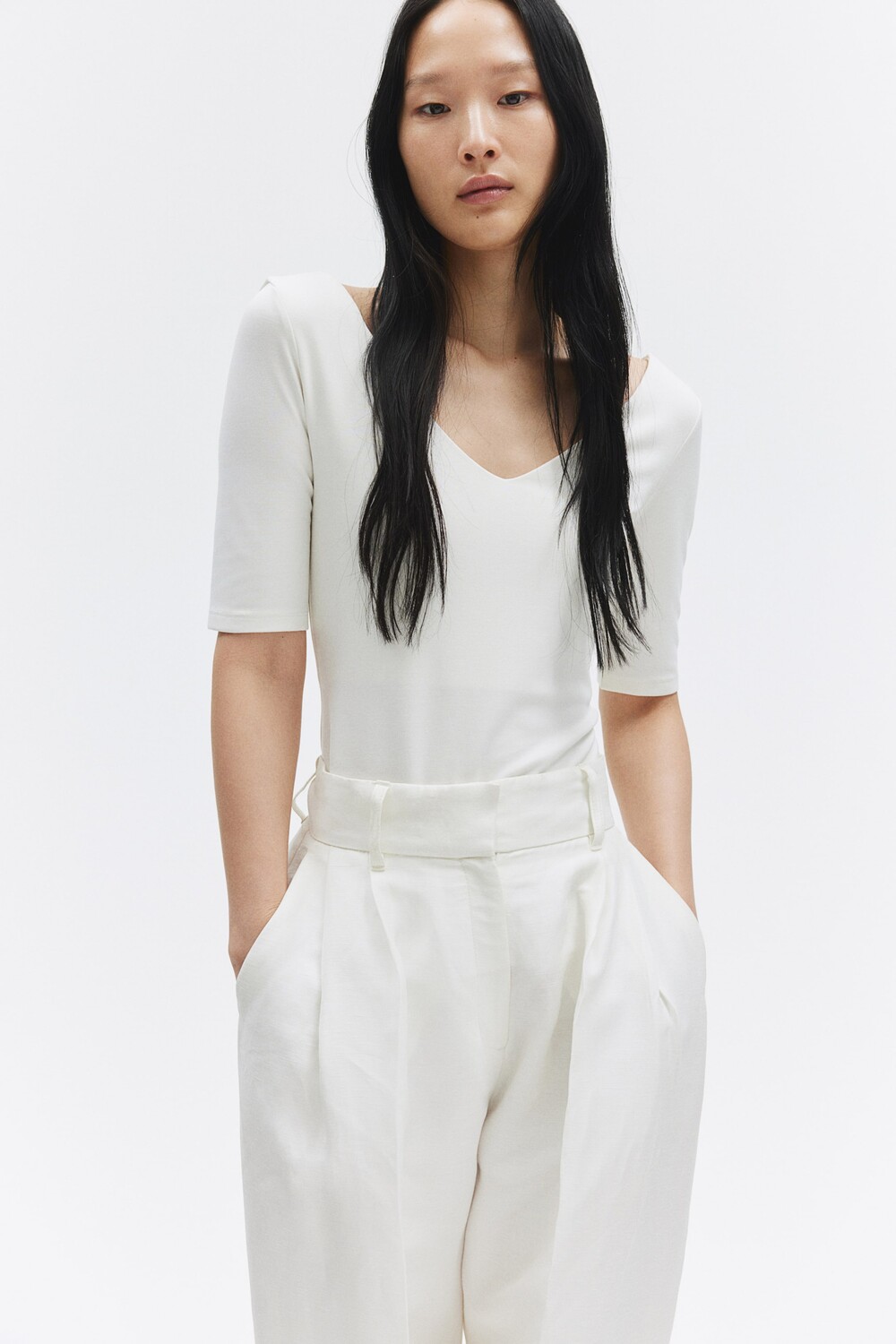 Трикотажный топ с V-образным вырезом H&M, белый
Трикотажный топ с V-образным вырезом H&M, белый