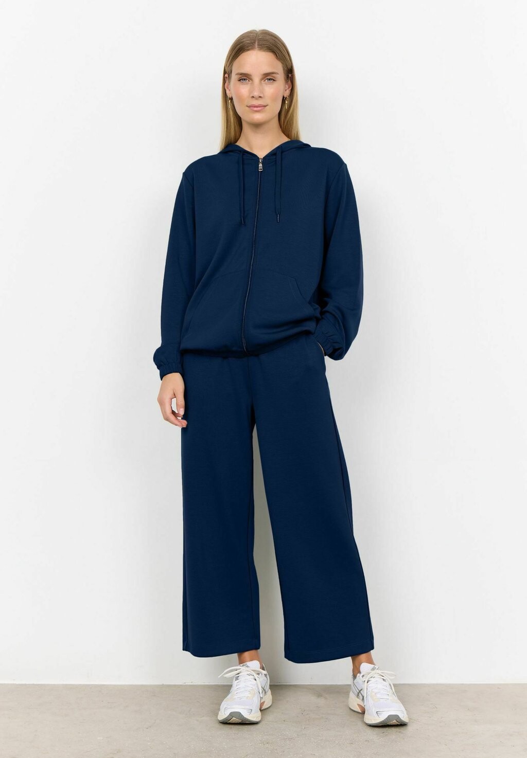 Толстовка Banu Soyaconcept, темно-синий
Толстовка Banu Soyaconcept, темно-синий