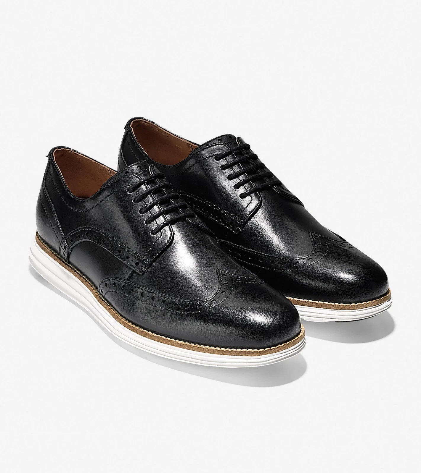 Мужские кожаные туфли-оксфорды Cole Haan OriginalGrand C26469, модель ZOGG2384, черный
Мужские кожаные туфли-оксфорды Cole Haan OriginalGrand C26469, модель ZOGG2384, черный