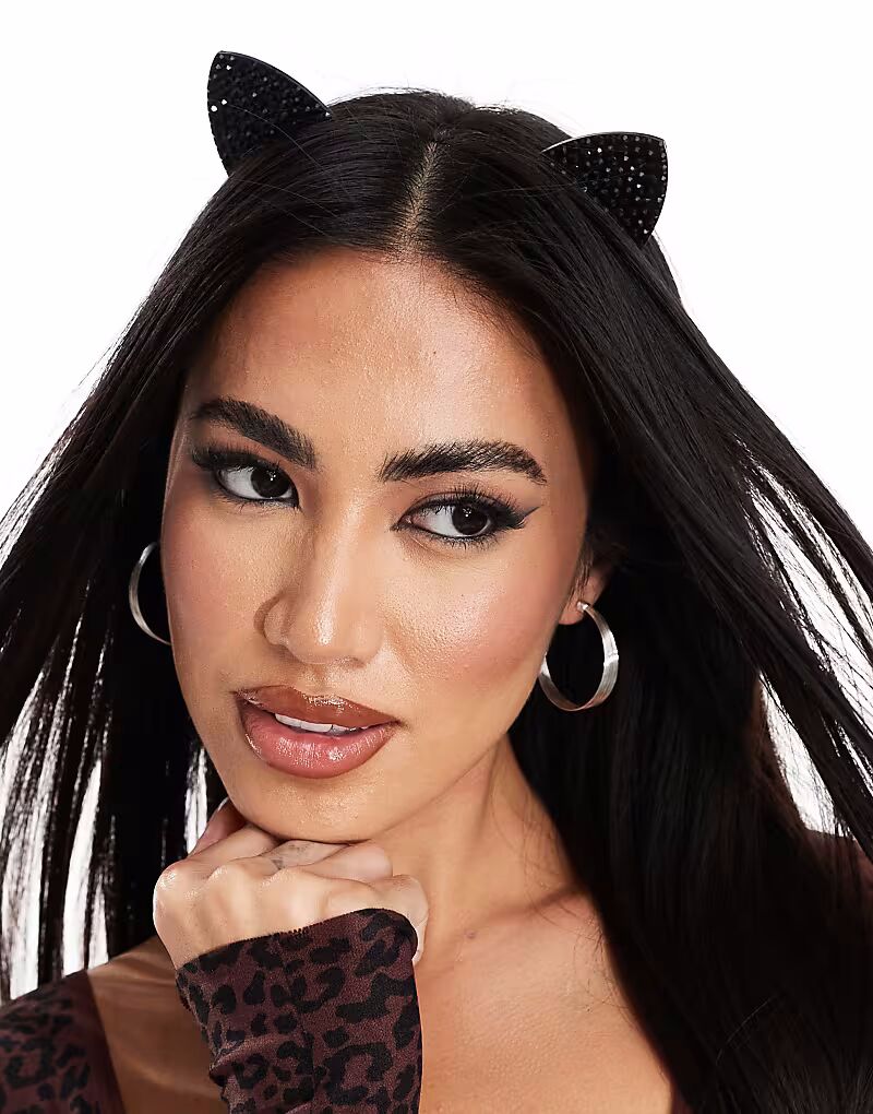 Черная повязка на голову с кошачьими ушками и стразами на Хэллоуин Ann Summers
Черная повязка на голову с кошачьими ушками и стразами на Хэллоуин Ann Summers