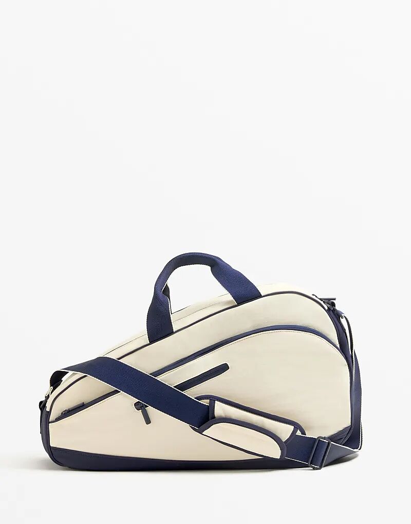 Сумка для паделя Oysho Contrast в двухцветном исполнении
Сумка для паделя Oysho Contrast в двухцветном исполнении