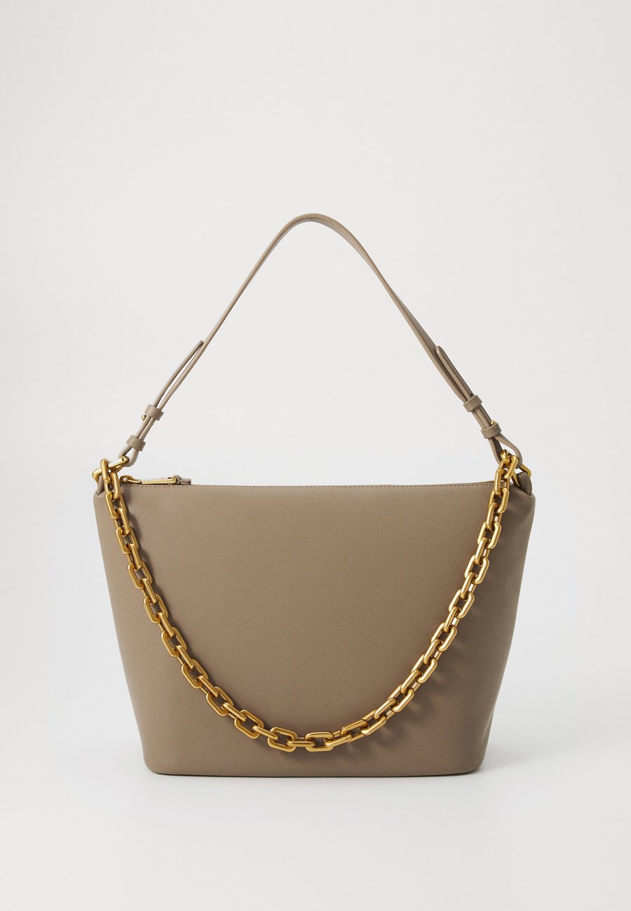 Сумка Emporio Armani SHOULDER BAG, Taupe
Сумка Emporio Armani SHOULDER BAG, Taupe