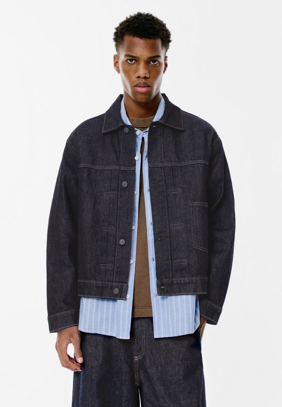 Куртка PULL&BEAR WITH POCKET , Blue Denim
Куртка PULL&BEAR WITH POCKET , Blue Denim