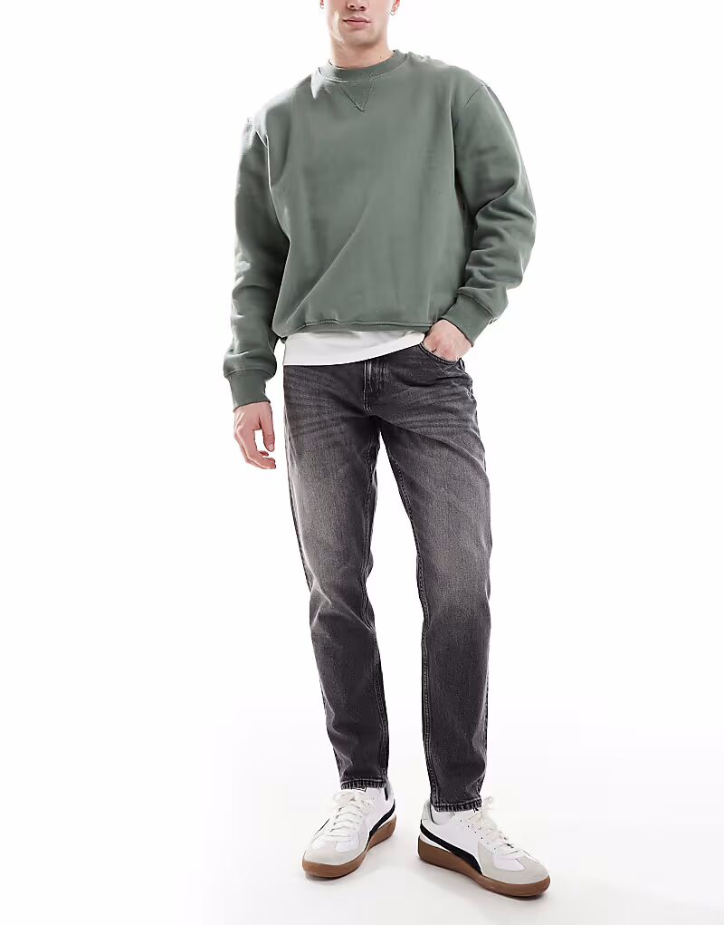 Зауженные джинсы ASOS DESIGN эластичного кроя в винтажном черном цвете 
Зауженные джинсы ASOS DESIGN эластичного кроя в винтажном черном цвете